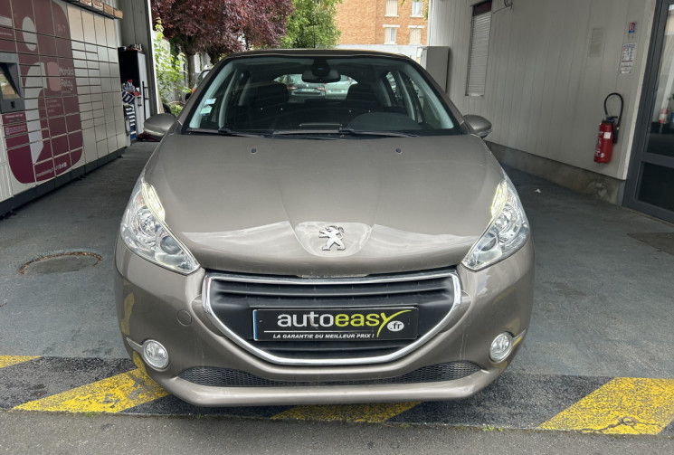 Peugeot 208 1.6 120 FAIBLE KILOMETRA