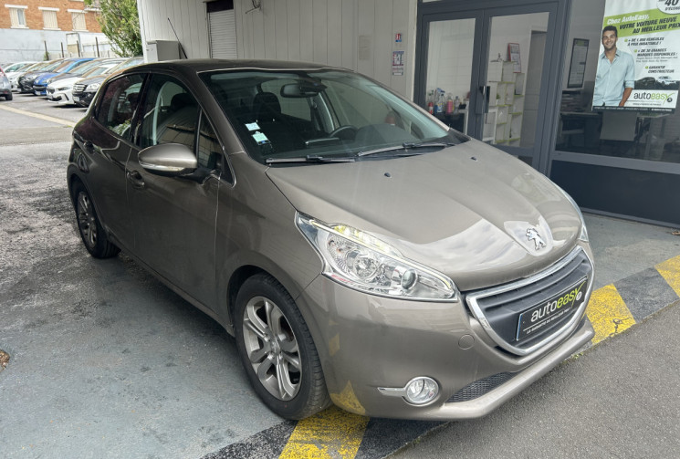 Peugeot 208 1.6 120 FAIBLE KILOMETRA