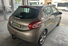 Peugeot 208 1.6 120 FAIBLE KILOMETRA