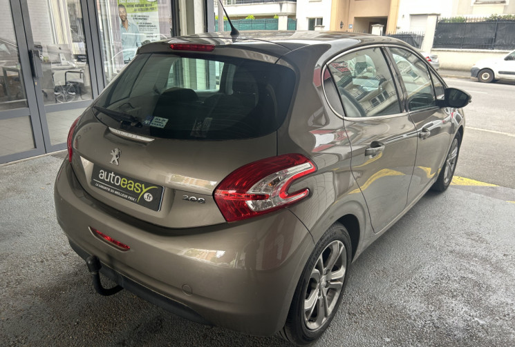 Peugeot 208 1.6 120 FAIBLE KILOMETRA