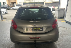 Peugeot 208 1.6 120 FAIBLE KILOMETRA