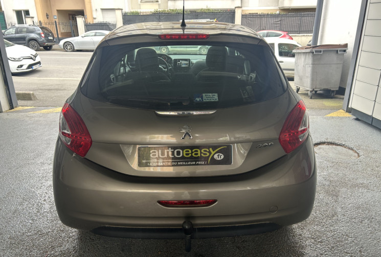 Peugeot 208 1.6 120 FAIBLE KILOMETRA