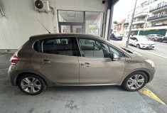 Peugeot 208 1.6 120 FAIBLE KILOMETRA