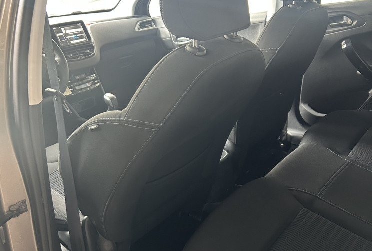 Peugeot 208 1.6 120 FAIBLE KILOMETRA