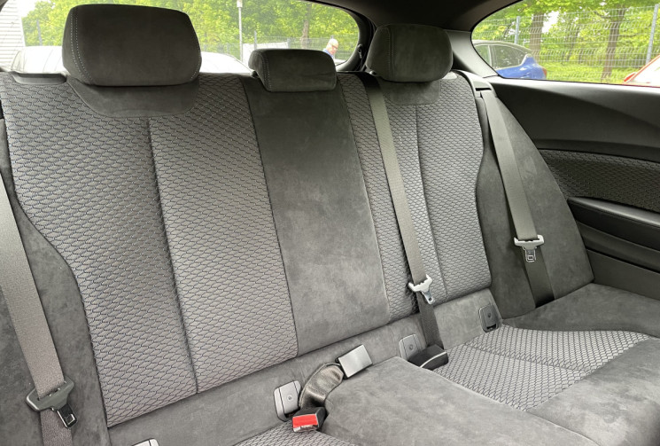 BMW Série 1 118iA 136 ch M Sport 3 p / 75000 km / Entretiens à jour