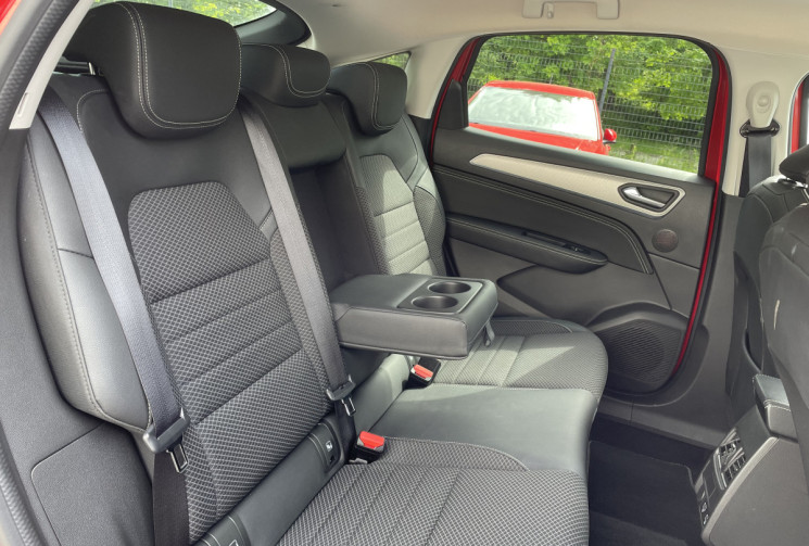 Renault Arkana  1.6 E-Tech 145 ch Intens / Apple Carplay/Camera/AFIL/Angle Mort/ 40700 km 