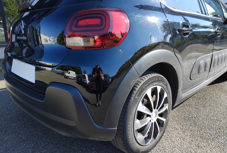 Citroën C3 1.2  PureTech SHINE 110 CV - Carplay
