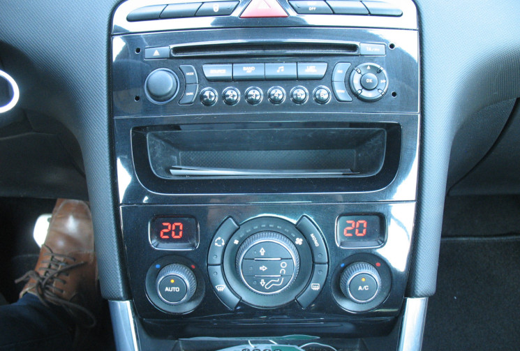 Peugeot 308 CC 2.0 HDI 163 SPORT