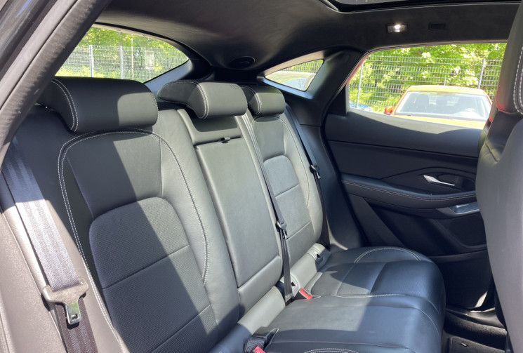 Jaguar E-Pace D165 ch MHEV R-Dynamic BVA AWD/Toit Pano/Apple CarPlay/ Sellerie Cuir et Elect. 