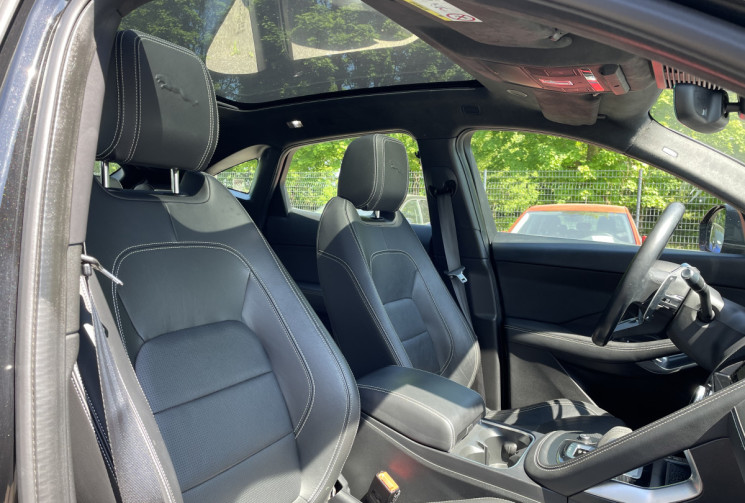 Jaguar E-Pace D165 ch MHEV R-Dynamic BVA AWD/Toit Pano/Apple CarPlay/ Sellerie Cuir et Elect. 