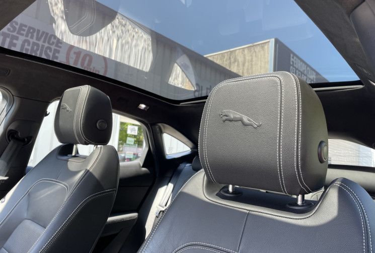 Jaguar E-Pace D165 ch MHEV R-Dynamic BVA AWD/Toit Pano/Apple CarPlay/ Sellerie Cuir et Elect. 