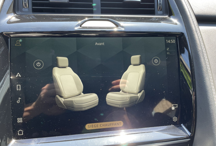 Jaguar E-Pace D165 ch MHEV R-Dynamic BVA AWD/Toit Pano/Apple CarPlay/ Sellerie Cuir et Elect. 