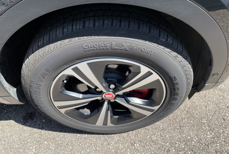 Jaguar E-Pace D165 ch MHEV R-Dynamic BVA AWD/Toit Pano/Apple CarPlay/ Sellerie Cuir et Elect. 