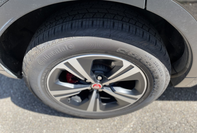 Jaguar E-Pace D165 ch MHEV R-Dynamic BVA AWD/Toit Pano/Apple CarPlay/ Sellerie Cuir et Elect. 
