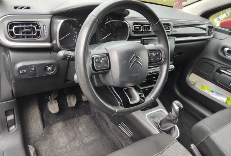 Citroën C3 1.2  PureTech SHINE 110 CV - Carplay
