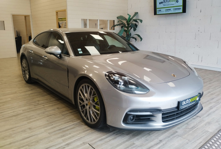 Porsche Panamera 4 E-Hybrid 2.9 DFi V6 24V 462 Plug in Hybrid PDK8 330 cv Boîte auto