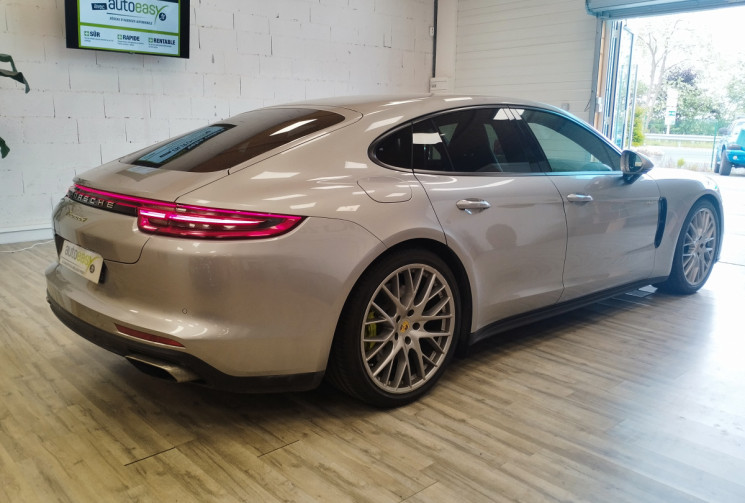 Porsche Panamera 4 E-Hybrid 2.9 DFi V6 24V 462 Plug in Hybrid PDK8 330 cv Boîte auto