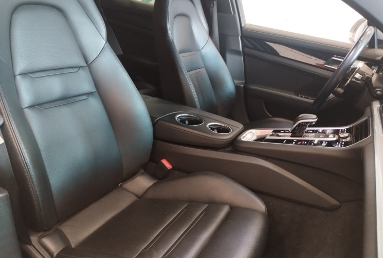 Porsche Panamera 4 E-Hybrid 2.9 DFi V6 24V 462 Plug in Hybrid PDK8 330 cv Boîte auto