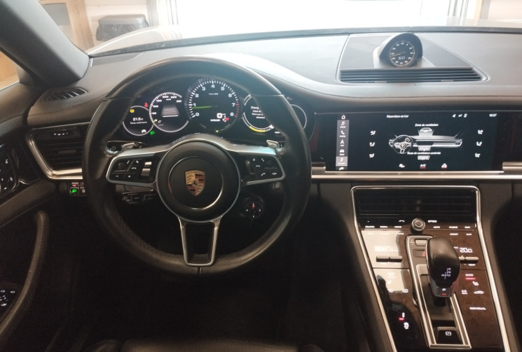 Porsche Panamera 4 E-Hybrid 2.9 DFi V6 24V 462 Plug in Hybrid PDK8 330 cv Boîte auto