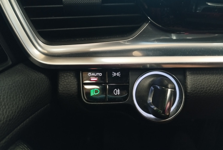Porsche Panamera 4 E-Hybrid 2.9 DFi V6 24V 462 Plug in Hybrid PDK8 330 cv Boîte auto