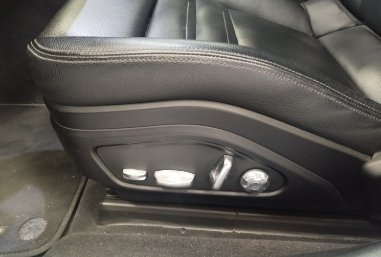 Porsche Panamera 4 E-Hybrid 2.9 DFi V6 24V 462 Plug in Hybrid PDK8 330 cv Boîte auto