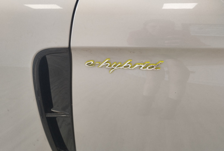 Porsche Panamera 4 E-Hybrid 2.9 DFi V6 24V 462 Plug in Hybrid PDK8 330 cv Boîte auto