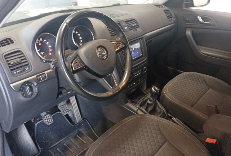 Skoda YETI 2.0l TDI 110 CV 4x2 / Garantie 6 mois MINIMUM