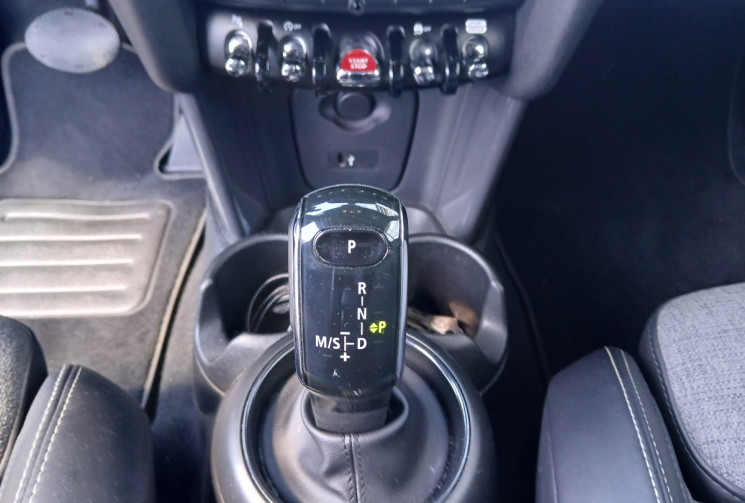 Mini Mini 3 (F56) 3 Portes Cooper 1.5 i 12V DCT7 CHILI