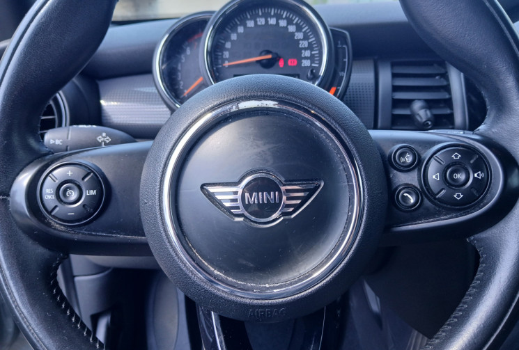 Mini Mini 3 (F56) 3 Portes Cooper 1.5 i 12V DCT7 CHILI