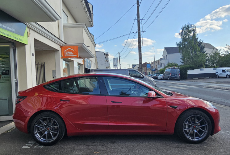 Tesla Model 3 Standard RWD Plus MY22