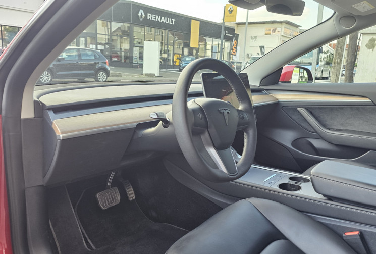 Tesla Model 3 Standard RWD Plus MY22