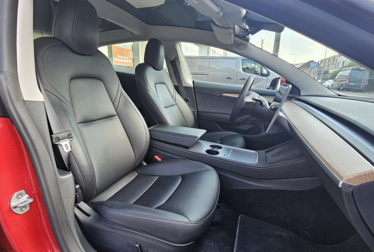 Tesla Model 3 Standard RWD Plus MY22
