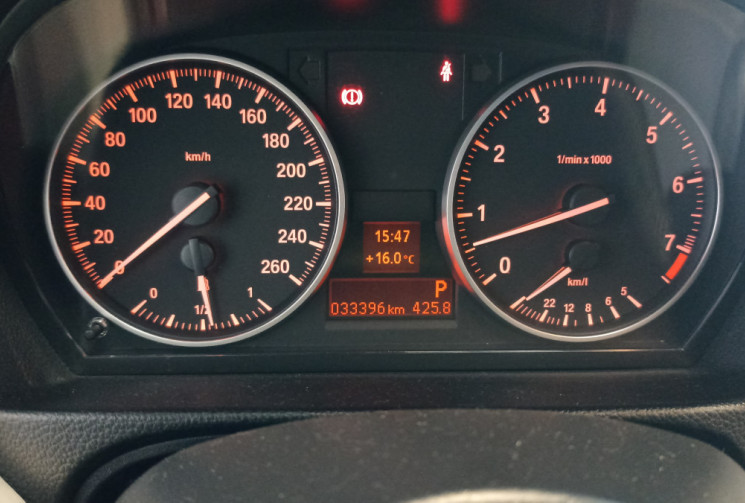 BMW Série 3 325i E90 LCi Pack M GARANTIE 6 MOIS 