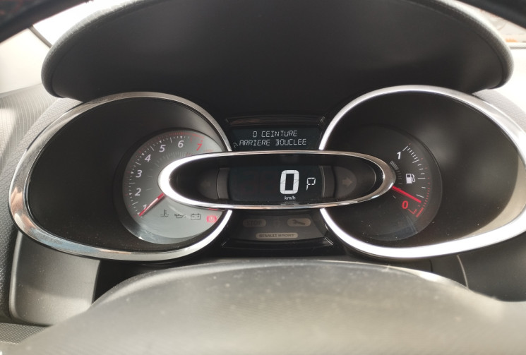 Renault Clio IV 1.6 T 200 RS EDC BVA