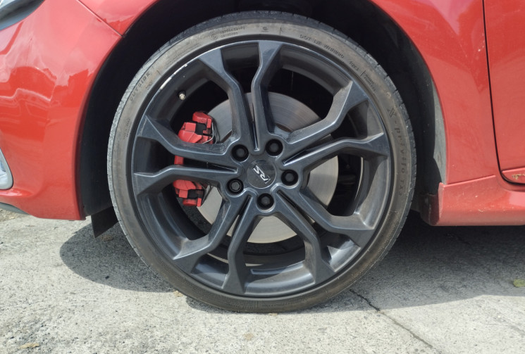 Renault Clio IV 1.6 T 200 RS EDC BVA