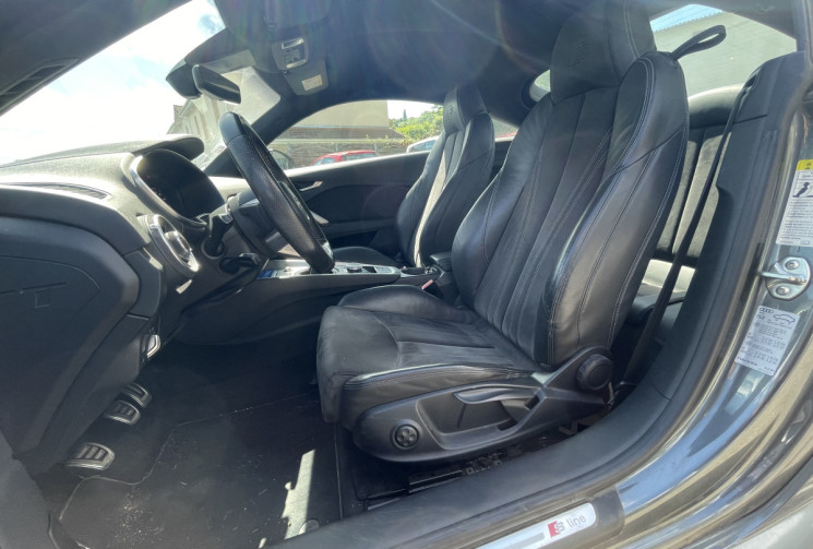 Audi TT 2.0L TFSI / 230 CH / S LINE