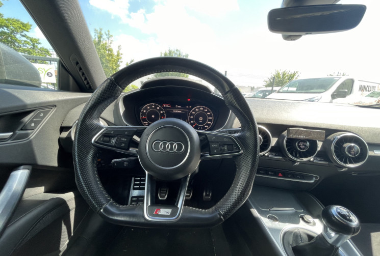 Audi TT 2.0L TFSI / 230 CH / S LINE