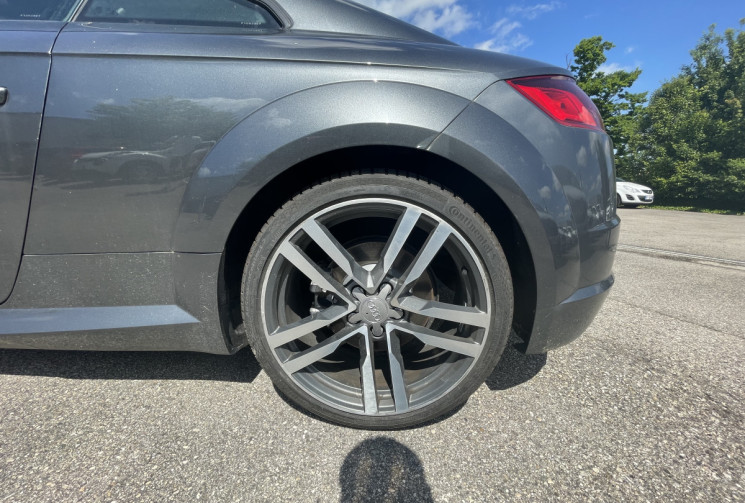 Audi TT 2.0L TFSI / 230 CH / S LINE