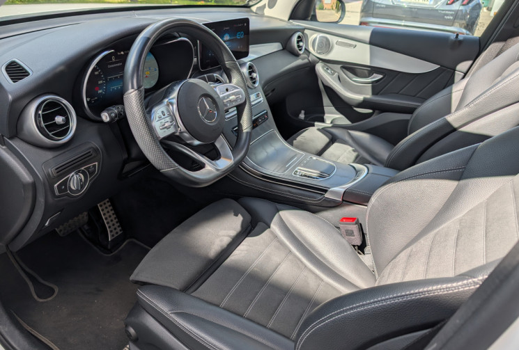 Mercedes GLC 300 E 211+122ch AMG Line 4Matic 9G-Tronic / Entretien Mercedes-Benz 100%