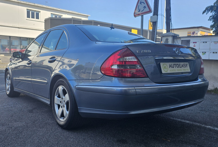 Mercedes CLASSE E  280 CDi 3.2 CDI 24V 177 cv Boîte auto SUIVI COMPLET
