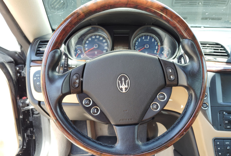 Maserati GranTurismo 4.2 BA 