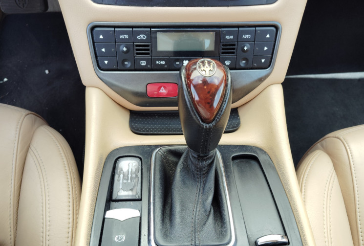 Maserati GranTurismo 4.2 BA 