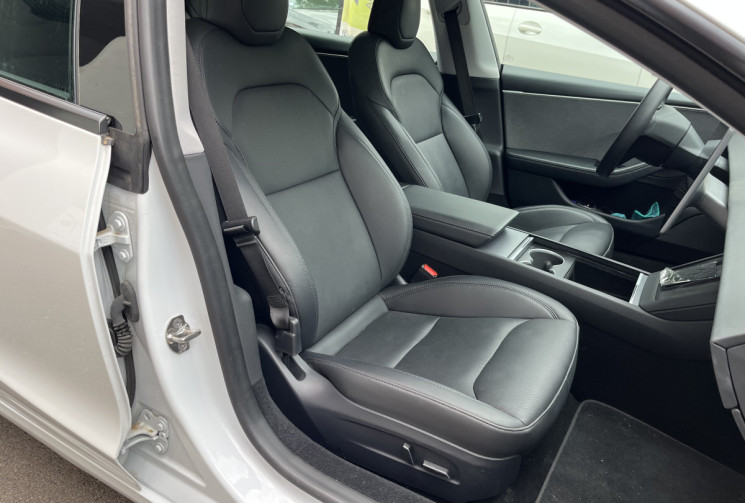 Tesla Model 3 HIGHLAND STANDARD RWD 275 CH / 1°MAIN
