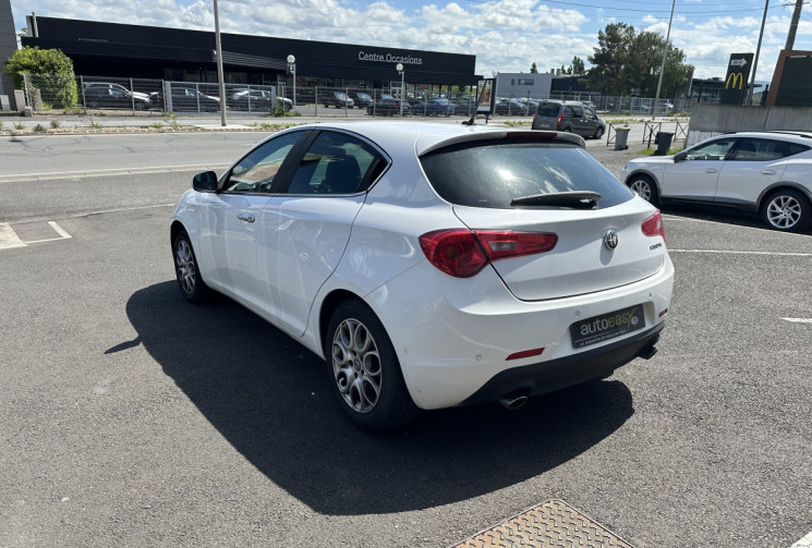 Alfa Romeo GIULIETTA III 2.0 JTDm S&S 150 LUSSO / DISTRI FAIT