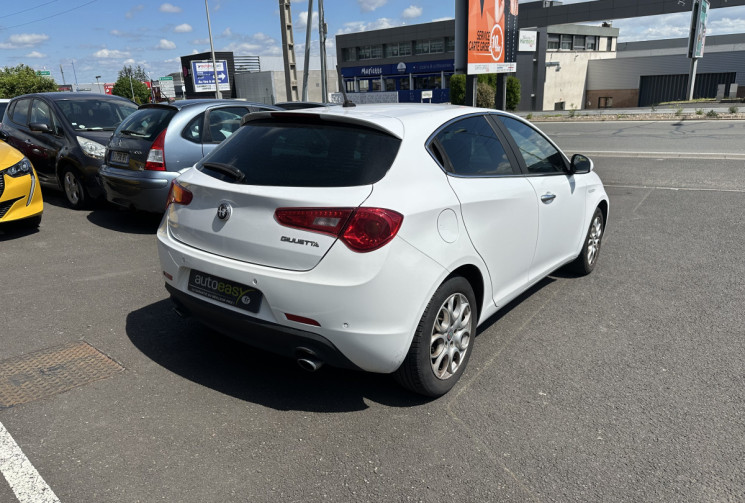 Alfa Romeo GIULIETTA III 2.0 JTDm S&S 150 LUSSO / DISTRI FAIT