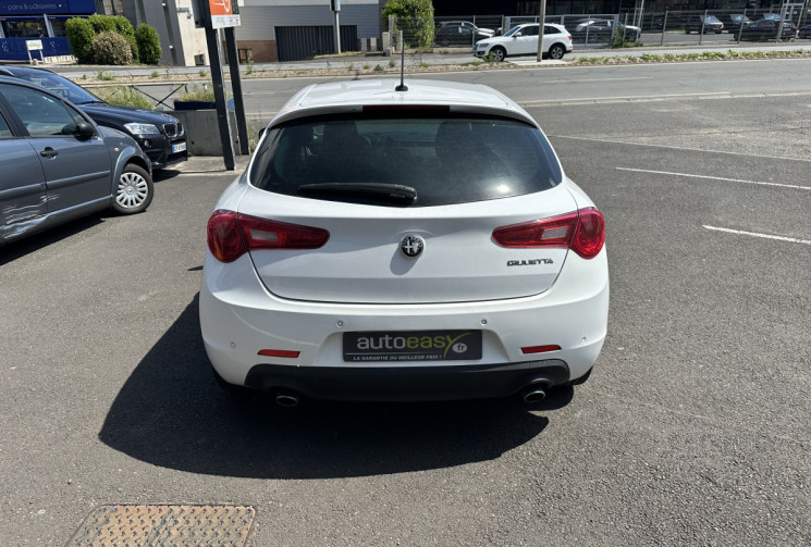 Alfa Romeo GIULIETTA III 2.0 JTDm S&S 150 LUSSO / DISTRI FAIT