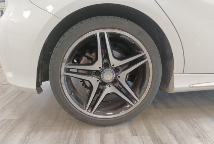 Mercedes Classe A Pack AMG (W176) 200 CDi 1.8 CDI 16V DPF BlueEFFICIENCY S&S 136 cv
