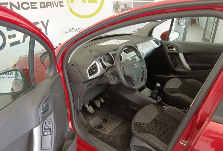 Citroën C3 2EME GENERATION MOTEUR 1.4i 75 DISTRIBUTION A JOUR ET ENTRETIEN CT VIERGE GARANTIE 6 MOIS
