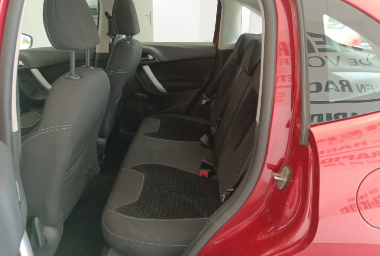 Citroën C3 2EME GENERATION MOTEUR 1.4i 75 DISTRIBUTION A JOUR ET ENTRETIEN CT VIERGE GARANTIE 6 MOIS