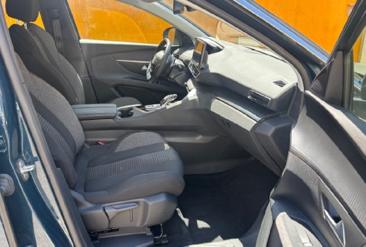 Peugeot 5008 1.2 130 ACTIVE PACK EAT8 origine France 2eme main / CAMERA / SIEGE CHAUFFANT